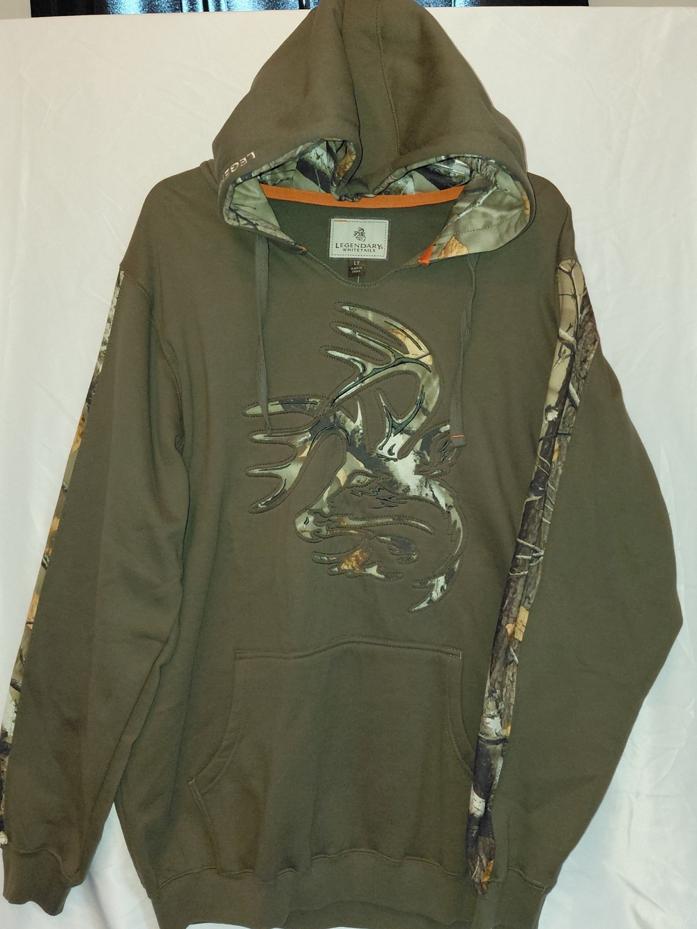 Legendary Whitetails Men’s Olive Green Camo-Accent Hoodie